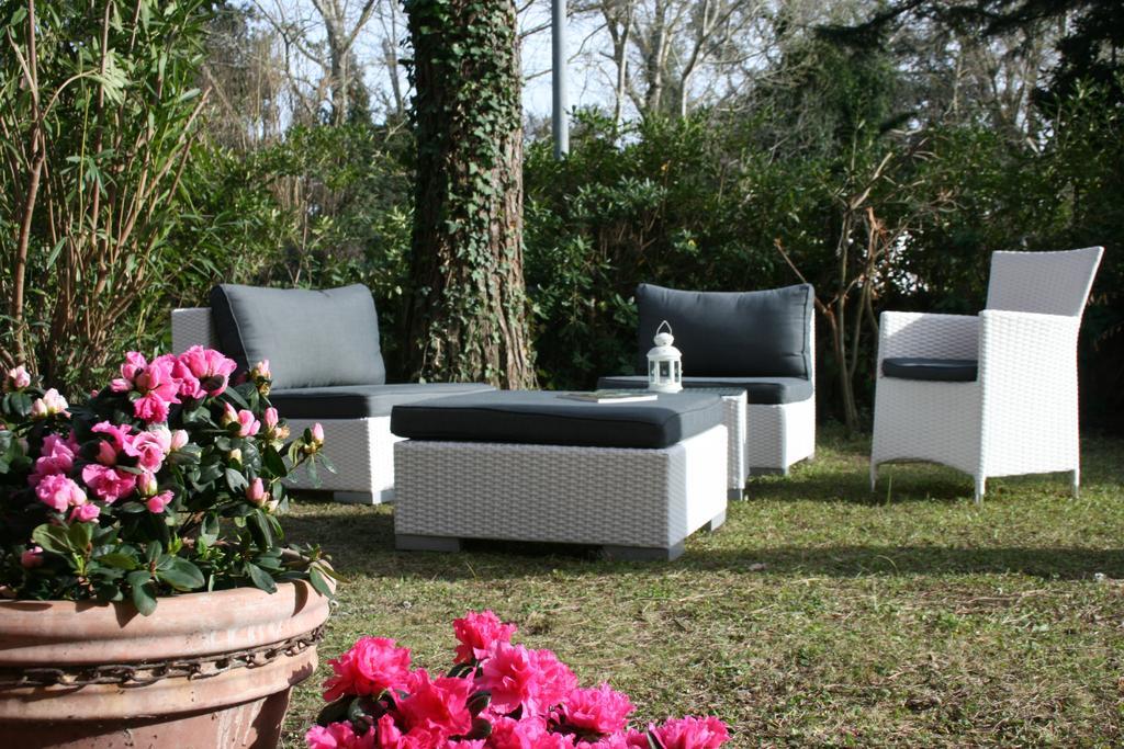 Splash House Tirrenia Εξωτερικό φωτογραφία
